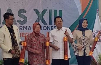 RAKERNAS XIII , KESATUAN MAHASISWA HINDU DHARMA INDONESIA Pembukaan Rapat Kerja Nasional (RAKERNAS) XIII KMHDI – Penuh Harmoni untuk bersama-sama Membangun Negeri